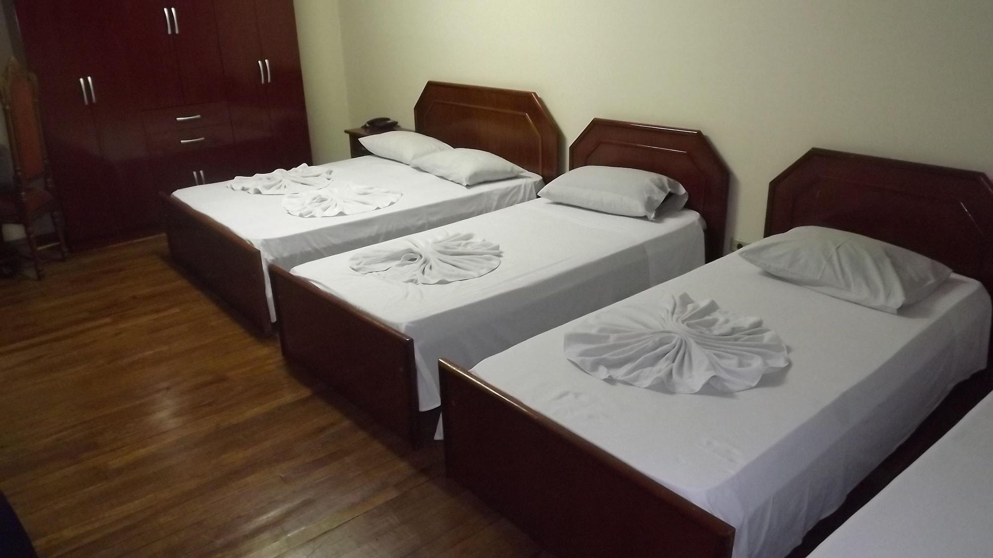 Sayuri Hotel Фос-ду-Іґуасу Екстер'єр фото
