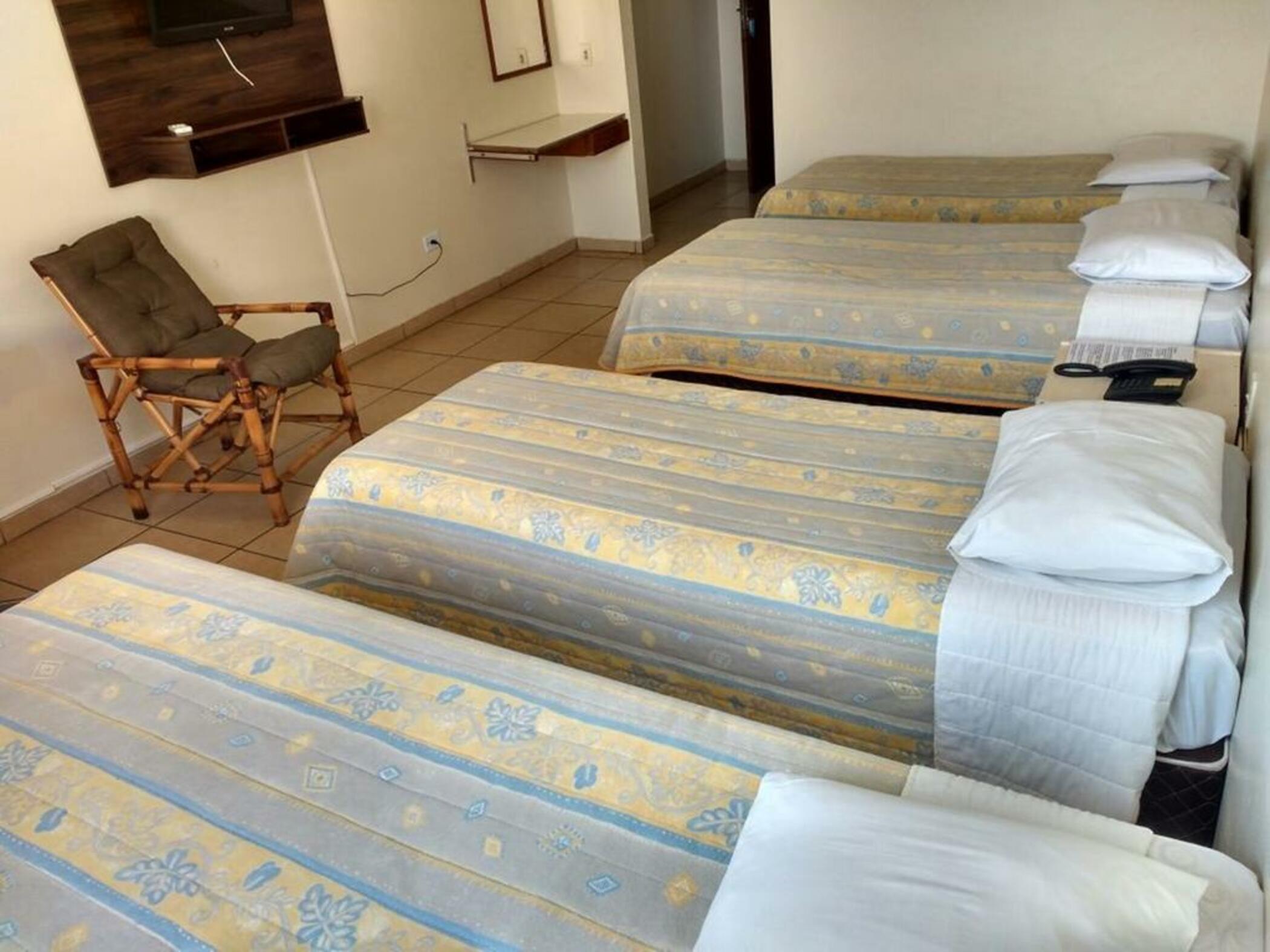 Sayuri Hotel Фос-ду-Іґуасу Екстер'єр фото