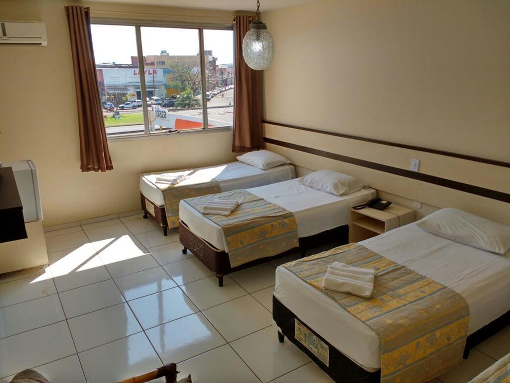Sayuri Hotel Фос-ду-Іґуасу Екстер'єр фото